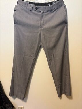 Haggar Men's Dress Pants in Light Gray